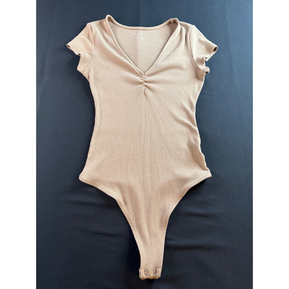 American Eagle Ribbed V-Neck Bodysuit Tan Beige Short Sleeve Small Thong Back
